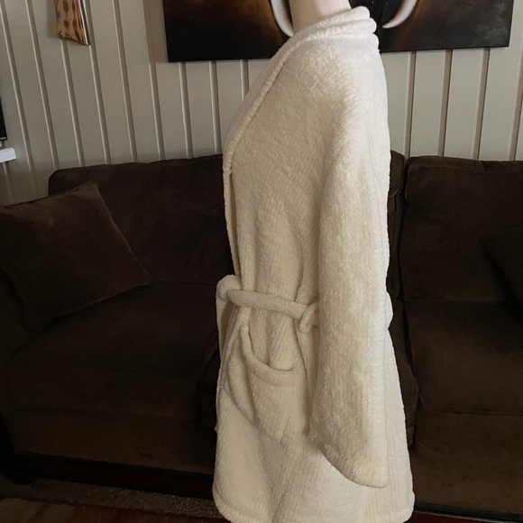 Josie Marin • Fluffy • Yellow • X-Small • Robe - Picture 13 of 14